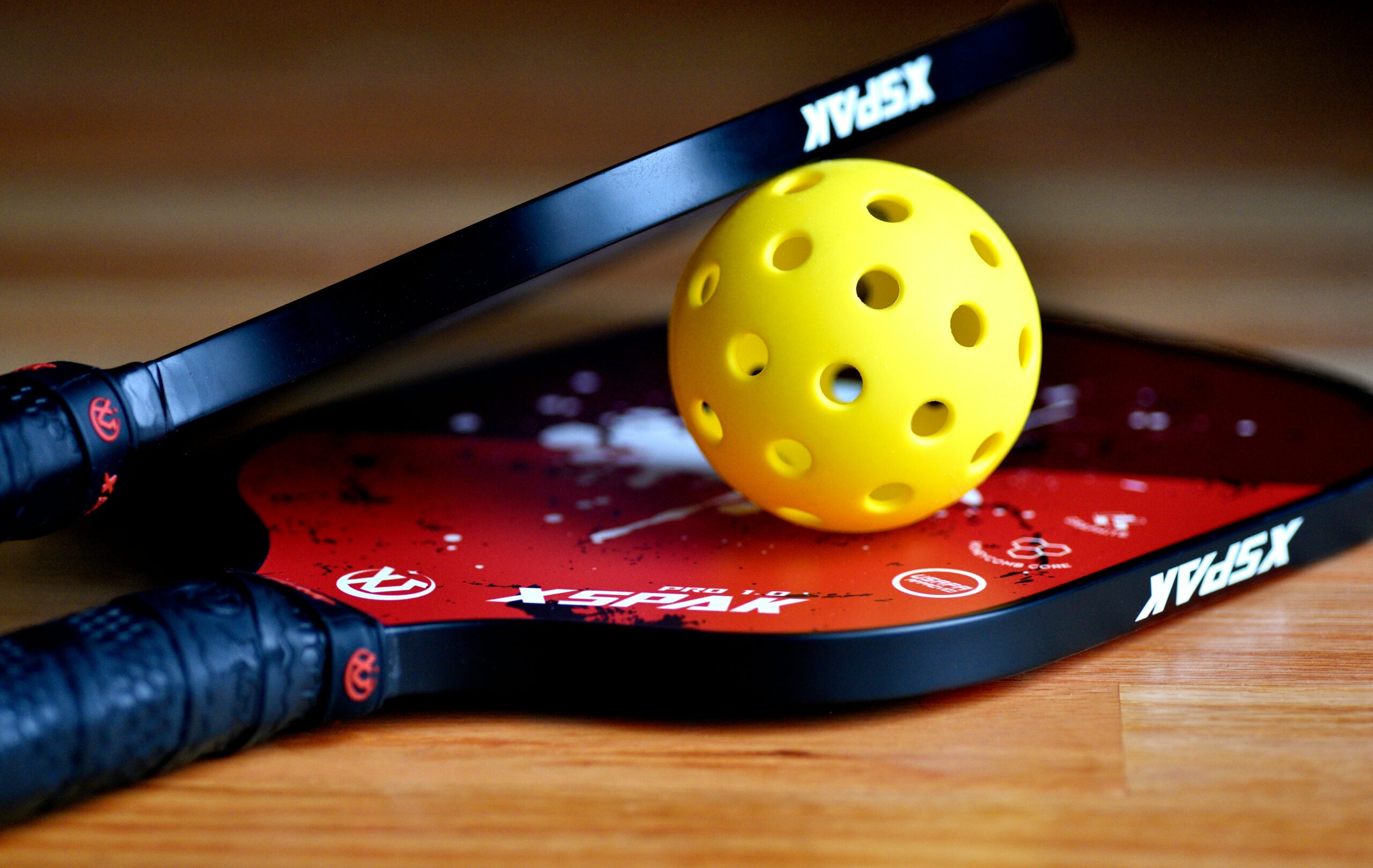 pickleball paddle weight on a pickleball